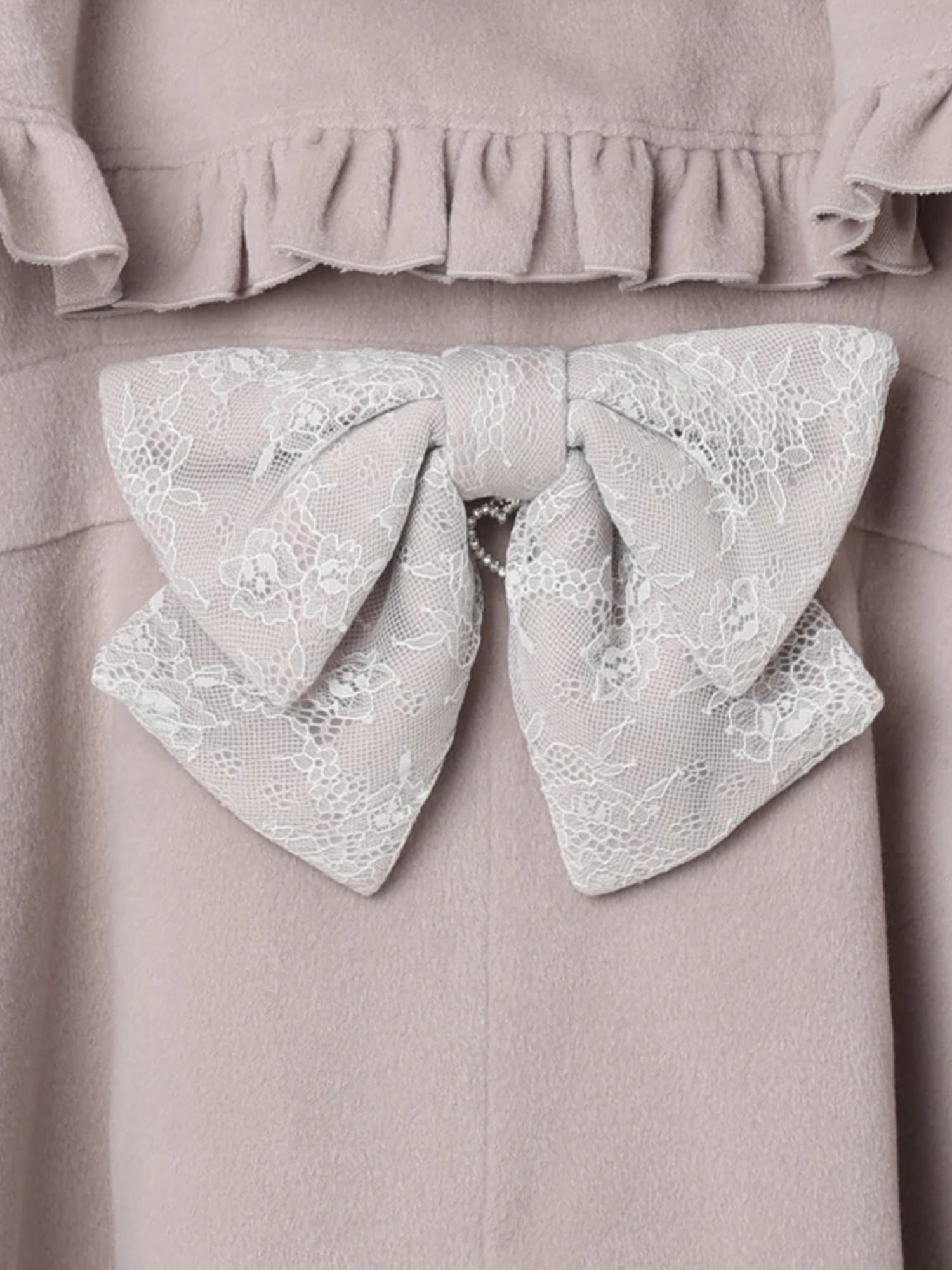 ケープフリルドーリーフレアコート（コート｜オフホワイト・ピンク・黒