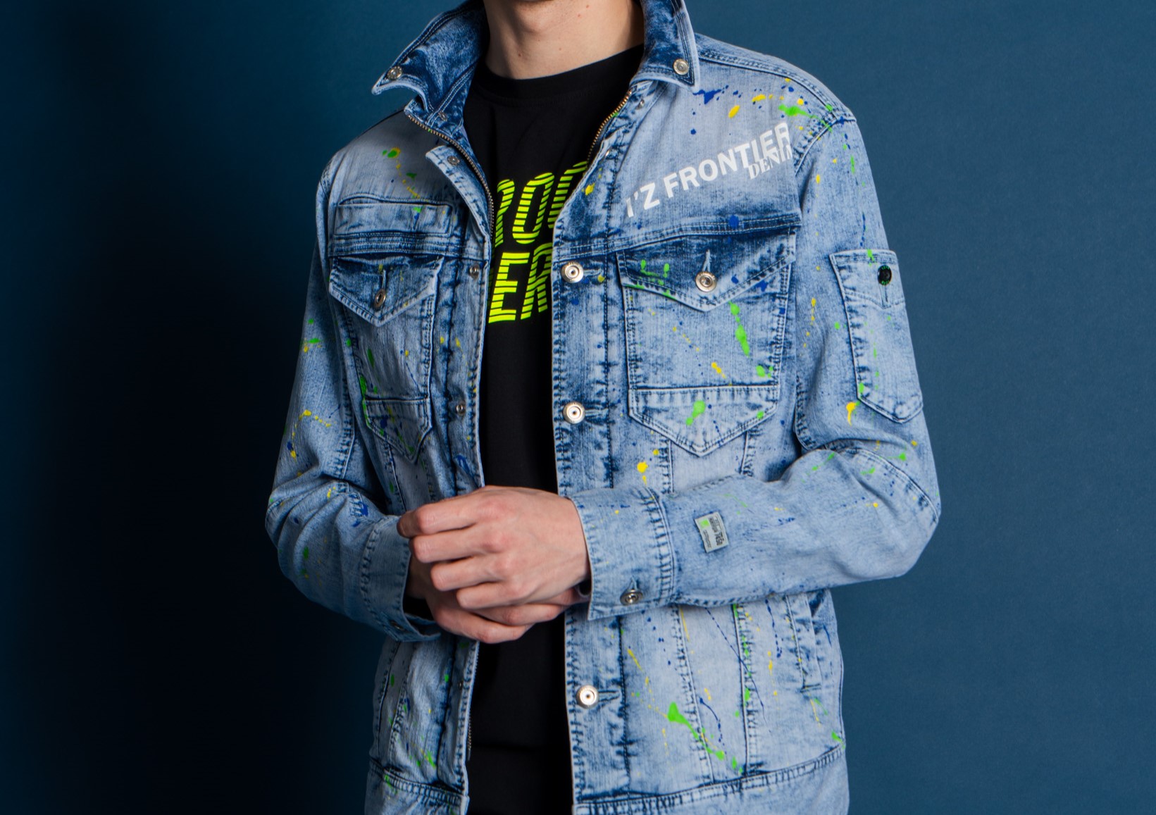 IZFRONTIER ハイセンスなデザイン。機能的でハイクオリティなワーク