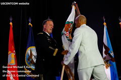 南雲統合作戦司令官が、米中央軍指揮官交代式に参加（8月9日）｜J