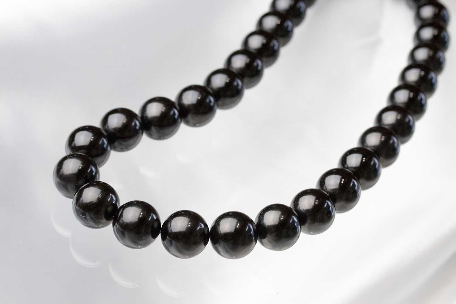 ネックレス「丸玉14mm」／天然ジェットの「詩光」 葬祭アクセサリー