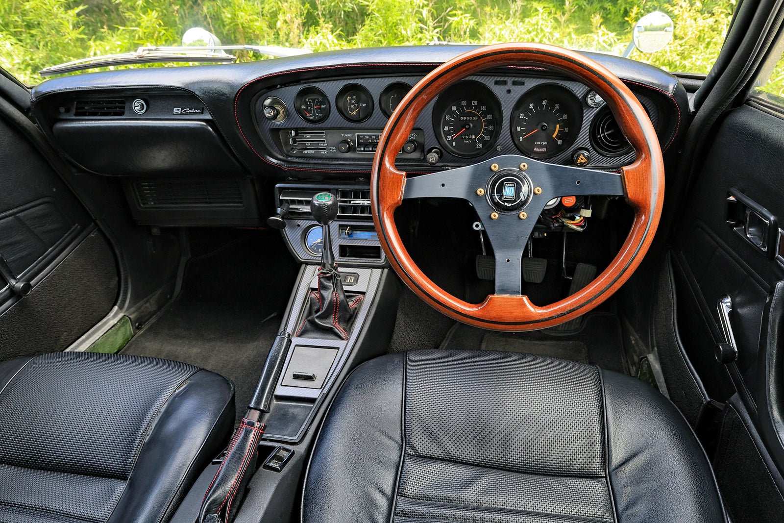 トヨタ・セリカ リフトバック2000GT（初代）を箱根で試乗。見た目は70