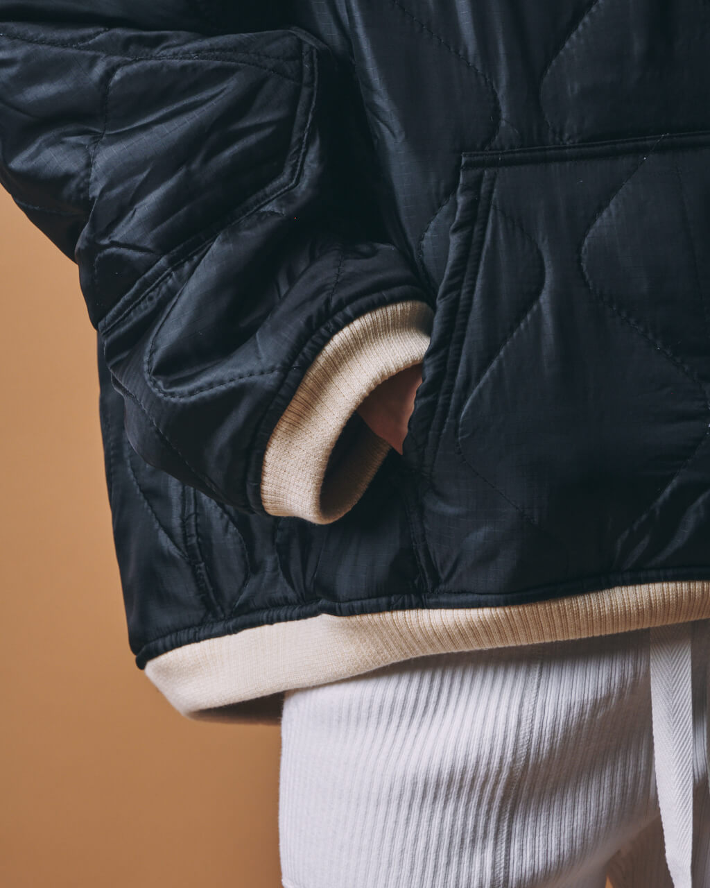 m.u × PRE_QUILTING LONG PULLOVER BK – Japoness