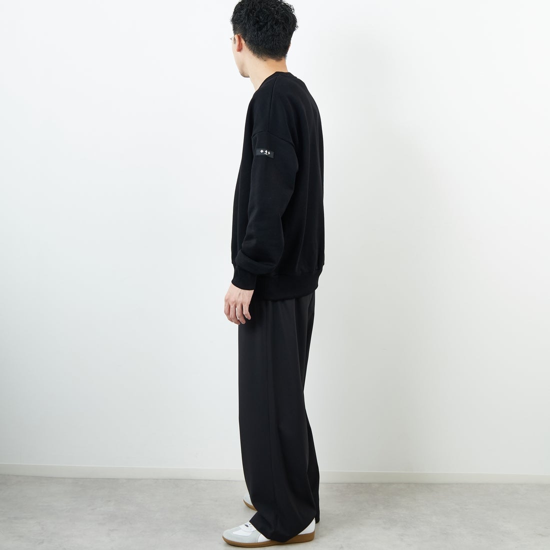 TATRAS [タトラス] 別注 LANIS ワンポイントロゴ クルーネック