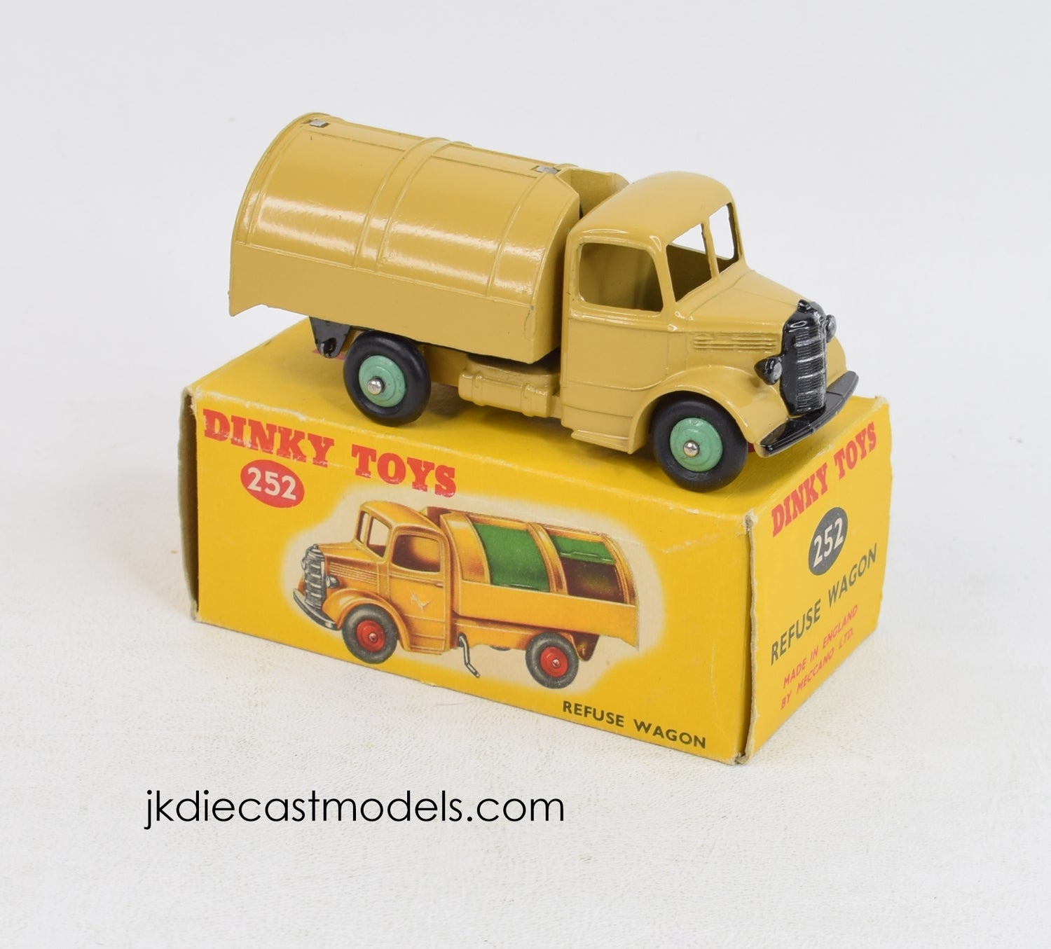 希少 DINKY TOYS 425 箱入り新品 トラック 希少 DINKY TOYS 425 箱入り