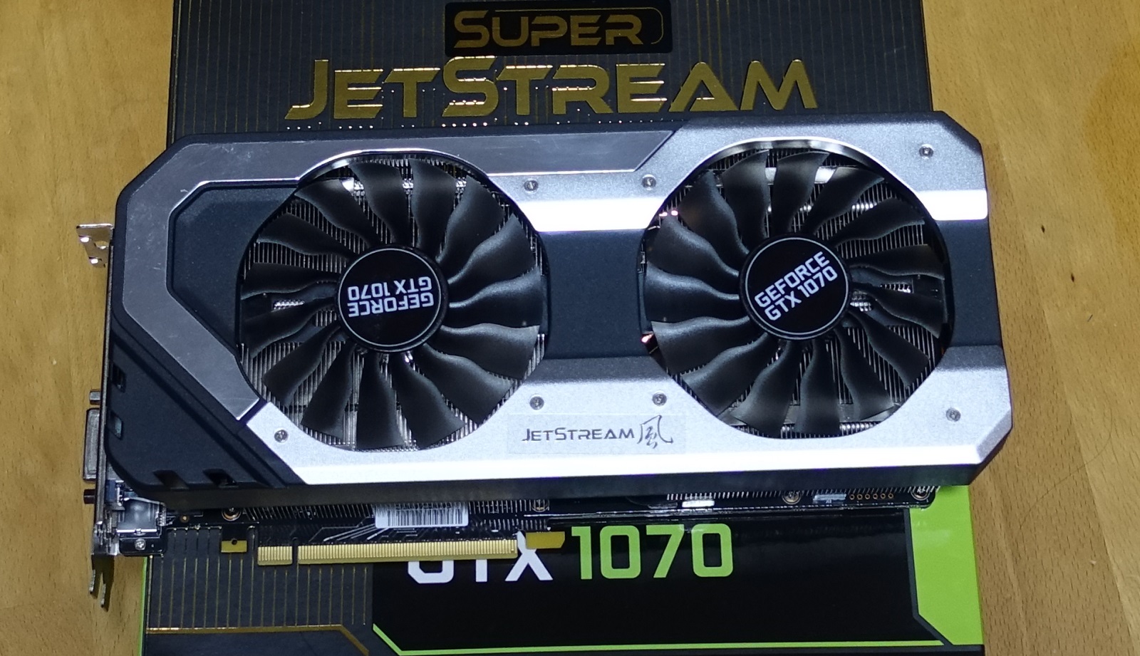 3スロット占有クーラー搭載で安価な「Palit GTX 1070 Super JetStream
