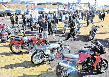 自慢のバイクを並べて交流 小梅琴平公園（群馬・桐生市）でNIRIN祭