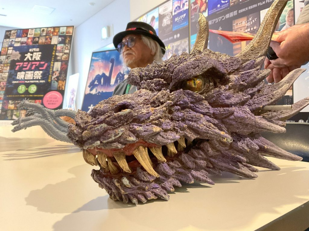 ゴジラも担当！怪獣造形界の雄・村瀬継蔵が初監督作品語る 円谷の薫陶