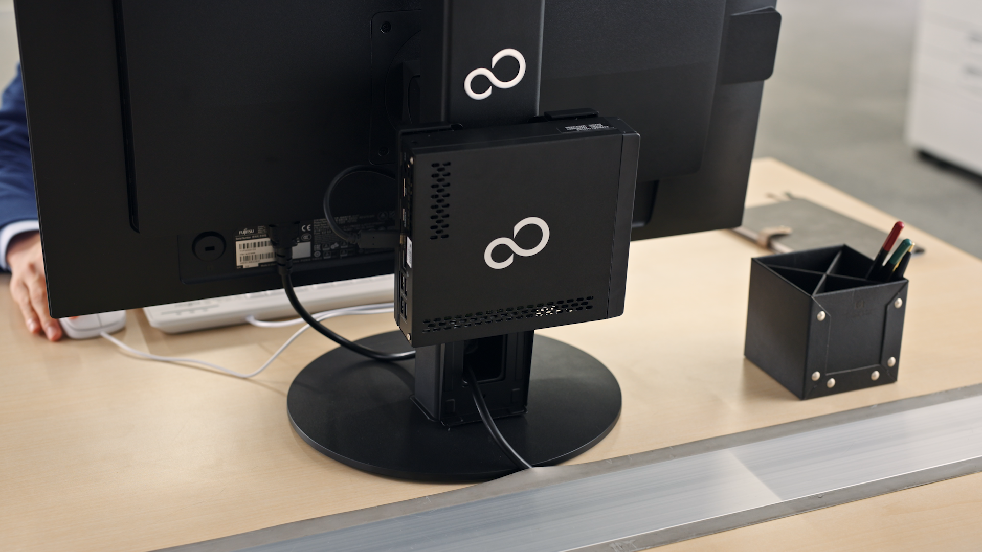 富士通 デスクトップパソコン（PC） ESPRIMO G5011/G 製品詳細