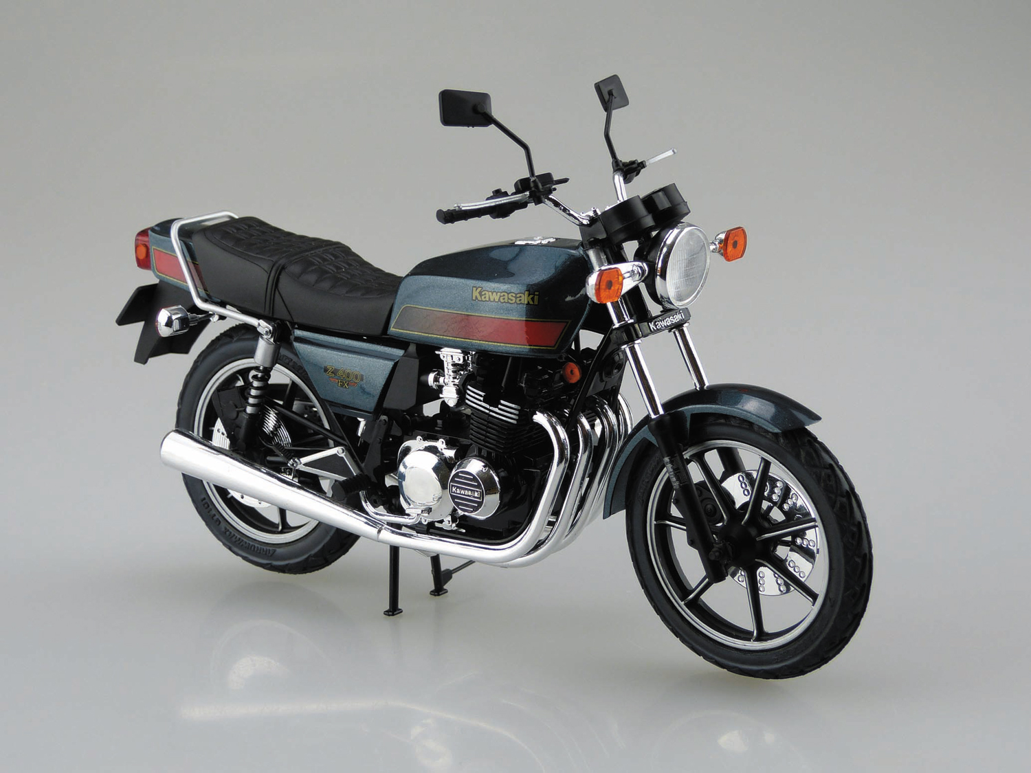 Kawasaki Z400FX E4 Aoshima 05429