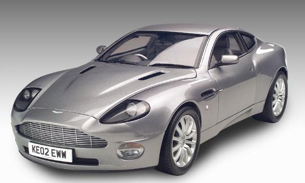 Aston Martin V12 Vanquish 007 - ダイキャストモデル - Kyosho 08603S2