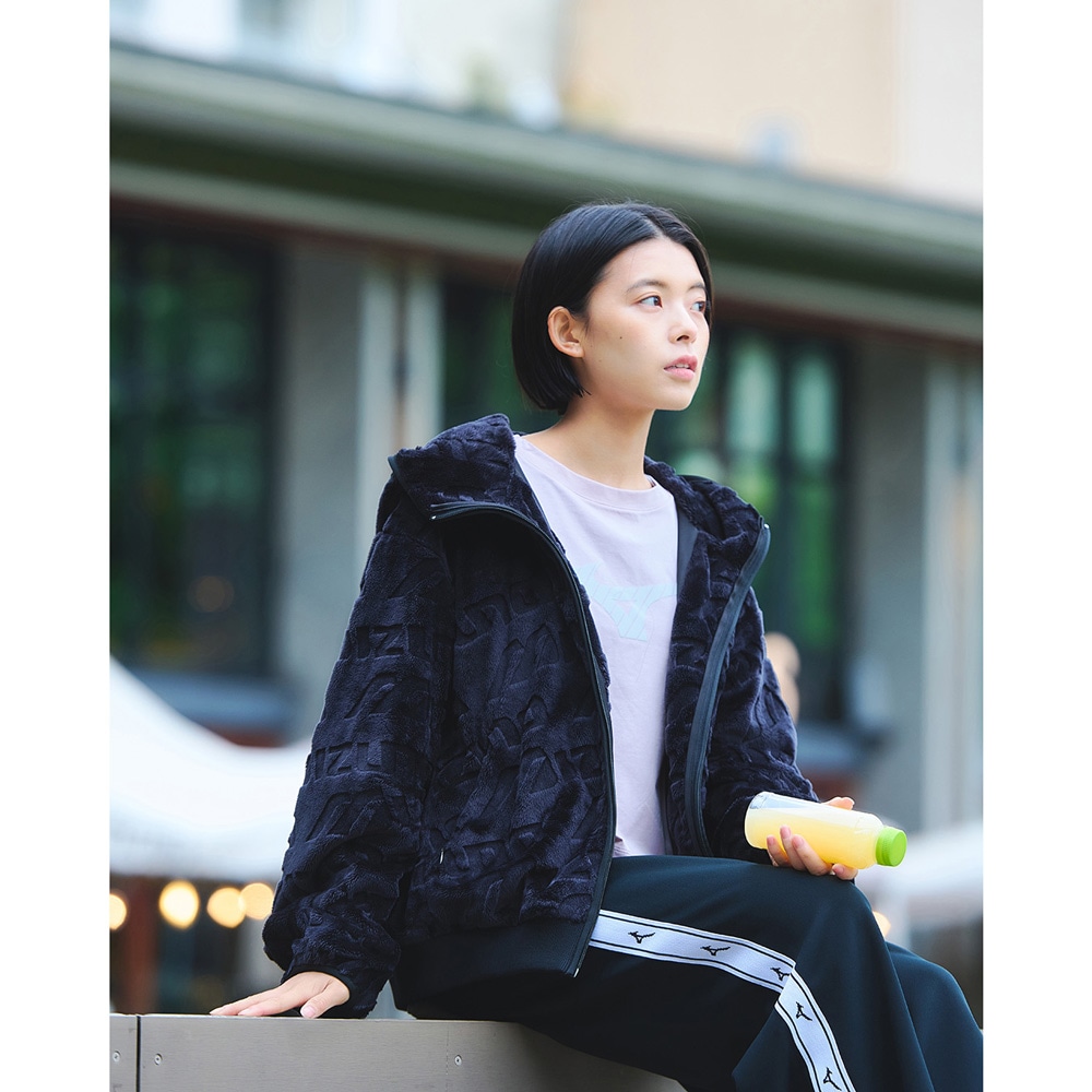 ミズノ直営限定】ビッグロゴクロップドTシャツ(ワイドシルエット