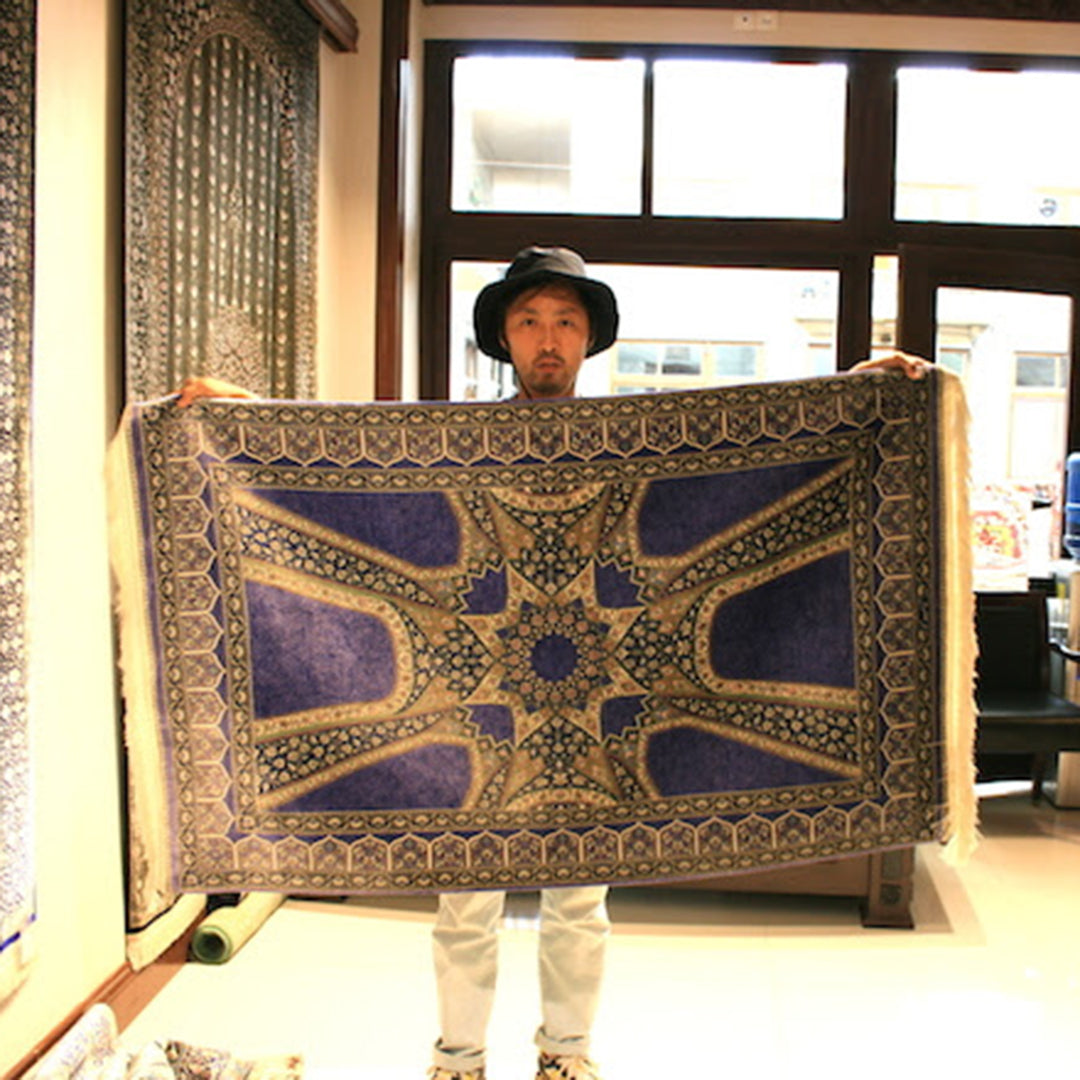 ペルシャ絨毯 イラン クム産【Tabatbaei工房】玄関マットサイズ 129✕80