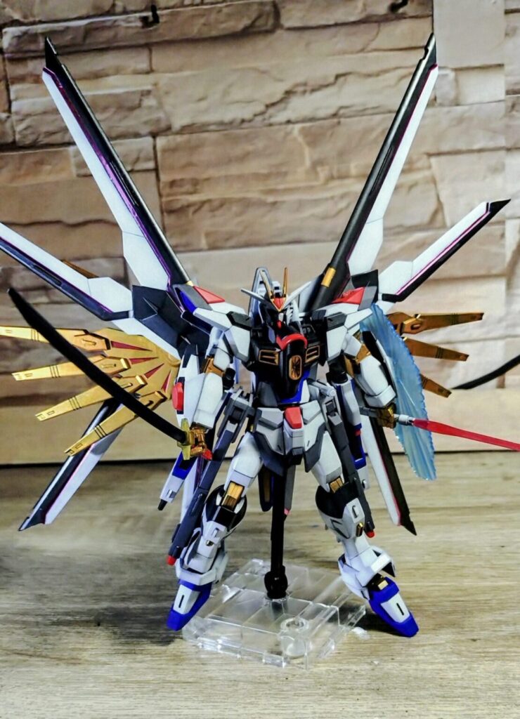今回は「RGガンダム ver2.0」の製作で。最新のバンダイの技術と
