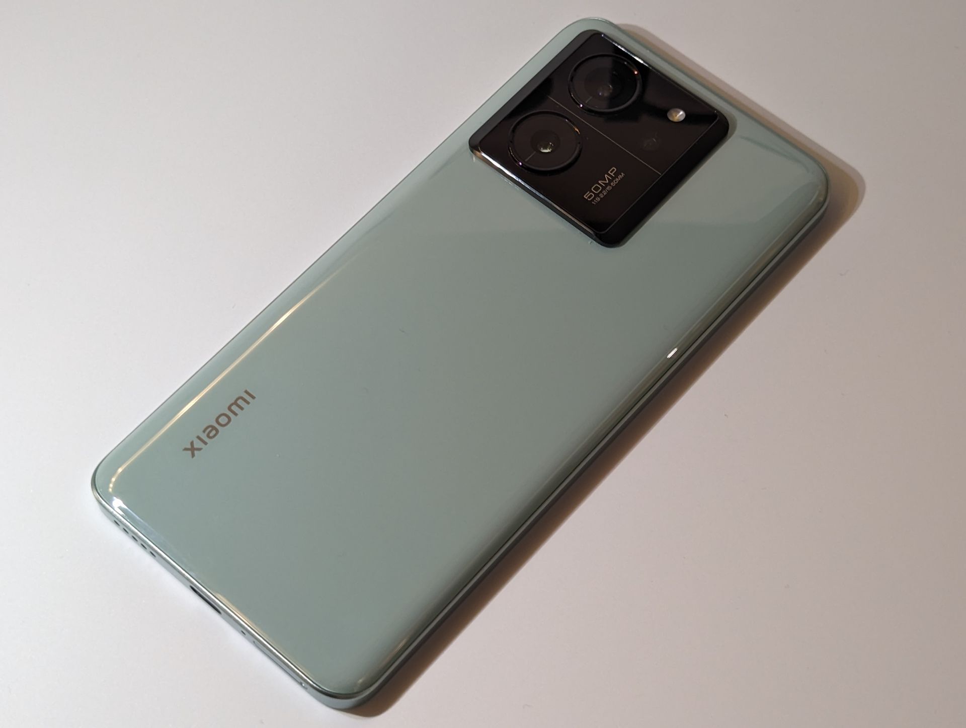 シャオミ、「Xiaomi 13T Pro」のオープンマーケット版を発売へ