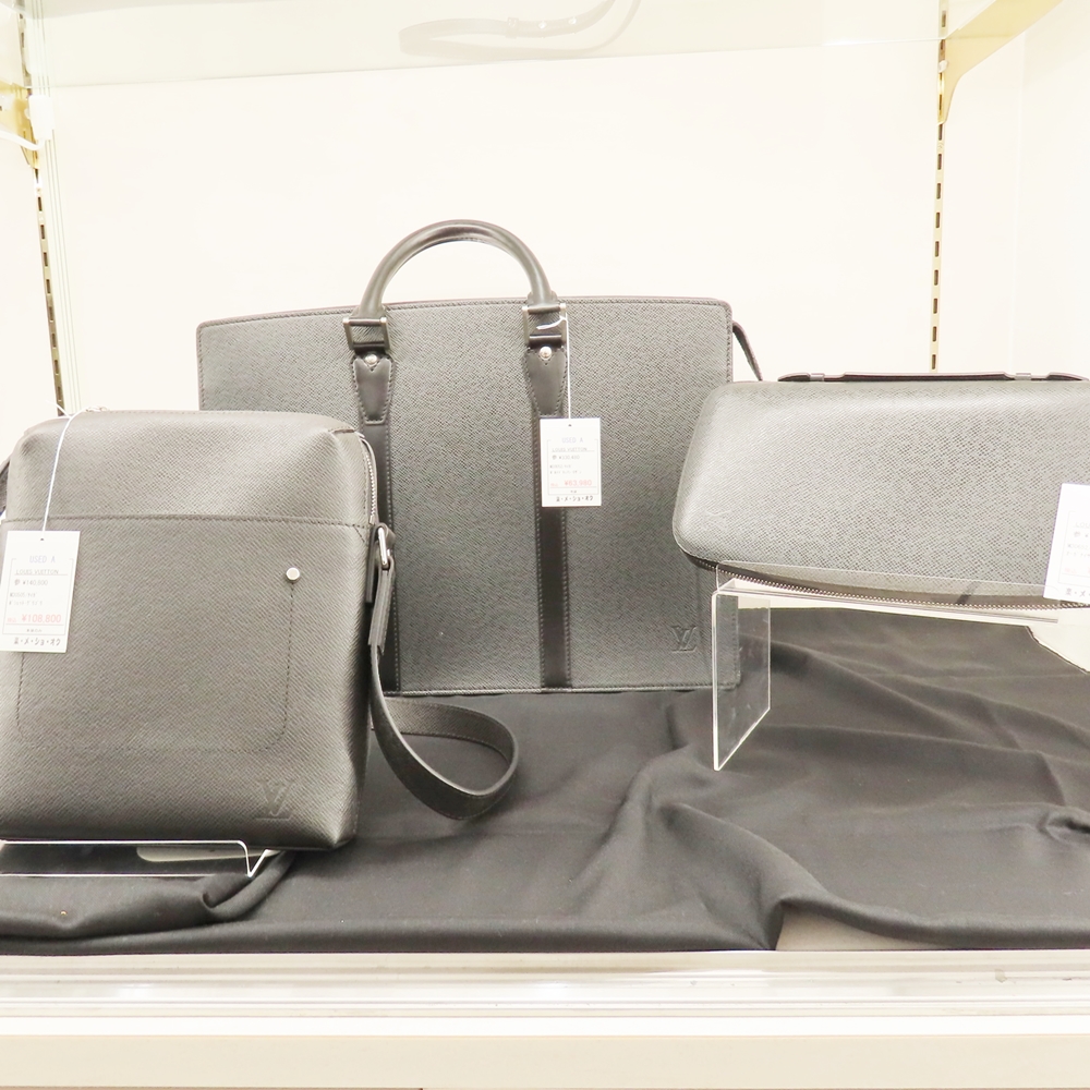 ルイヴィトンの男性向けレザーコレクションタイガのビジネスシーン