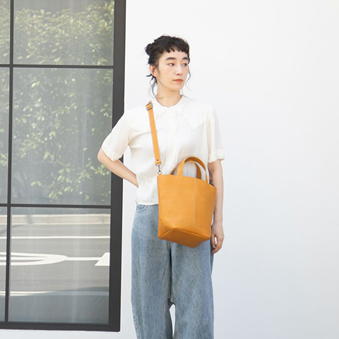 浅草発！Kanmiの上質レザーアイテムで通勤も普段使いも楽しく。両手が