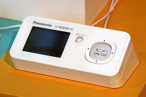 パナソニック、配線工事不要のワイヤレスドアモニター「ドアモニ