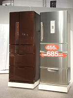 三菱、断熱材の薄型化でサイズそのまま容量が増えた冷蔵庫「置ける