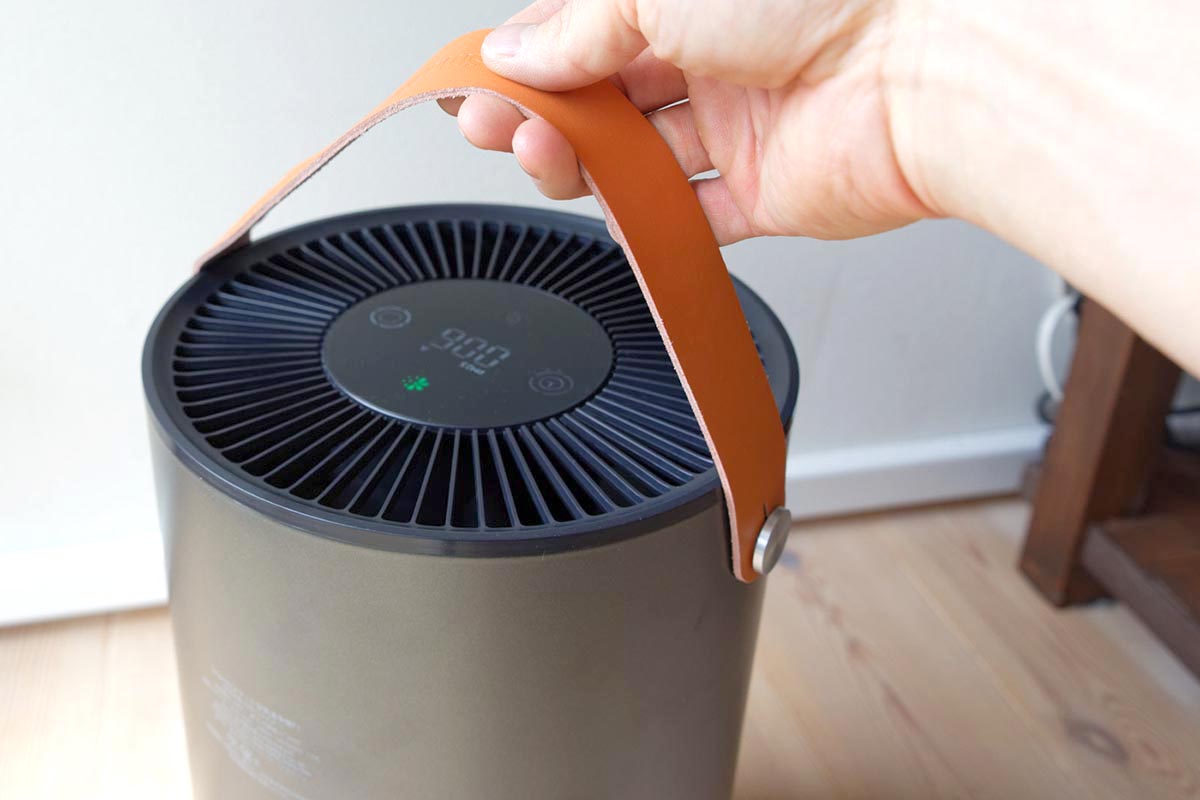 家のニオイを狙い撃ち除去! 小さくてスマートな空気清浄機「P1」【家電