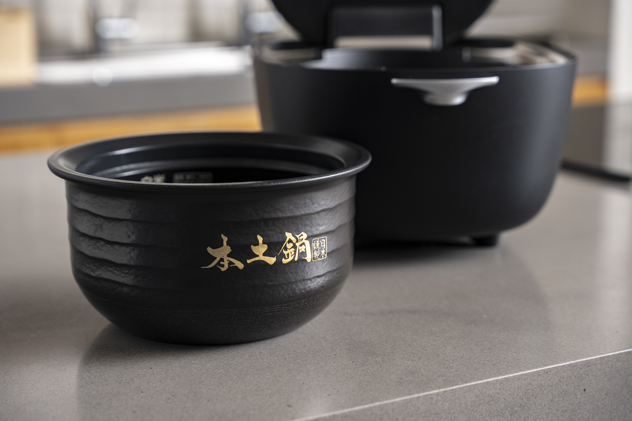 タイガーの炊飯器「土鍋ご泡火炊き JRX-T100」が総合グランプリ! 家電