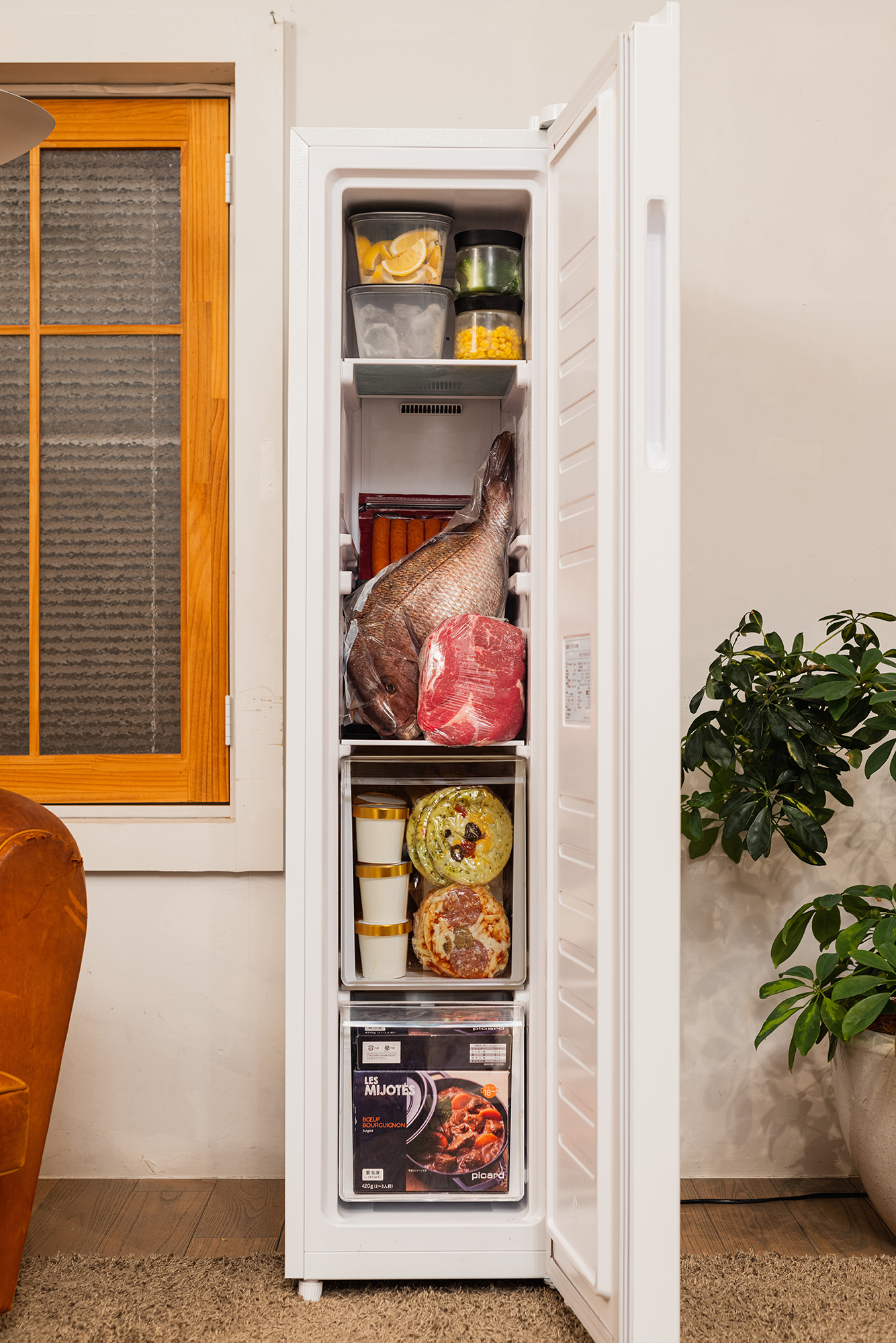 人気のセカンド冷凍庫でアクア「スリムフリーザー AQF-SF11M」が読者に