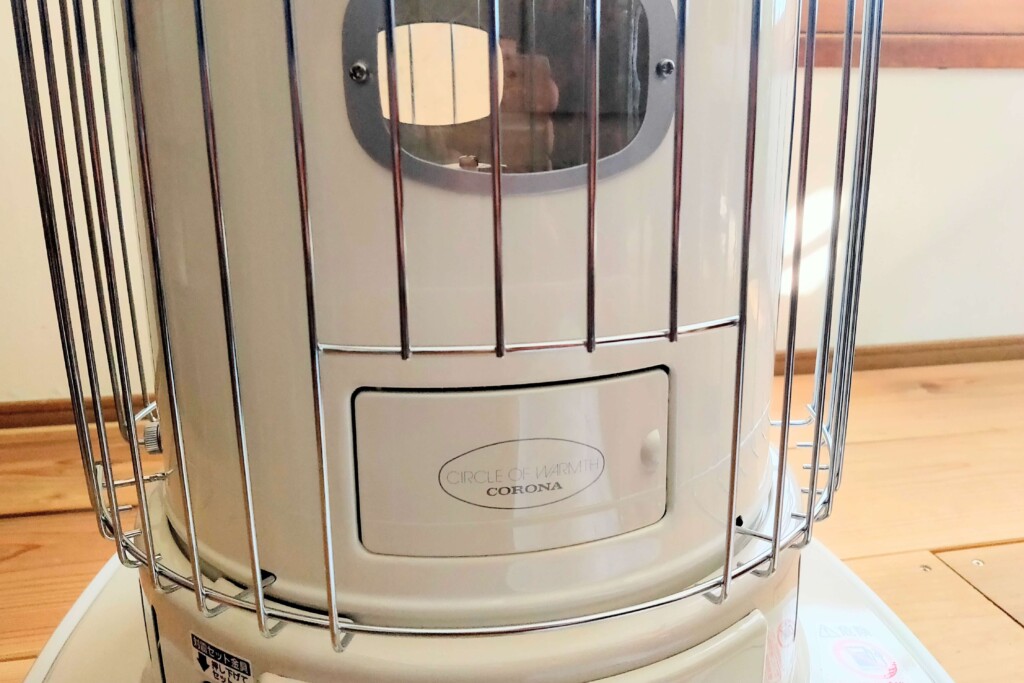 大満足！とっても温かい「コロナ石油ストーブ」対流式 SL-6623(W