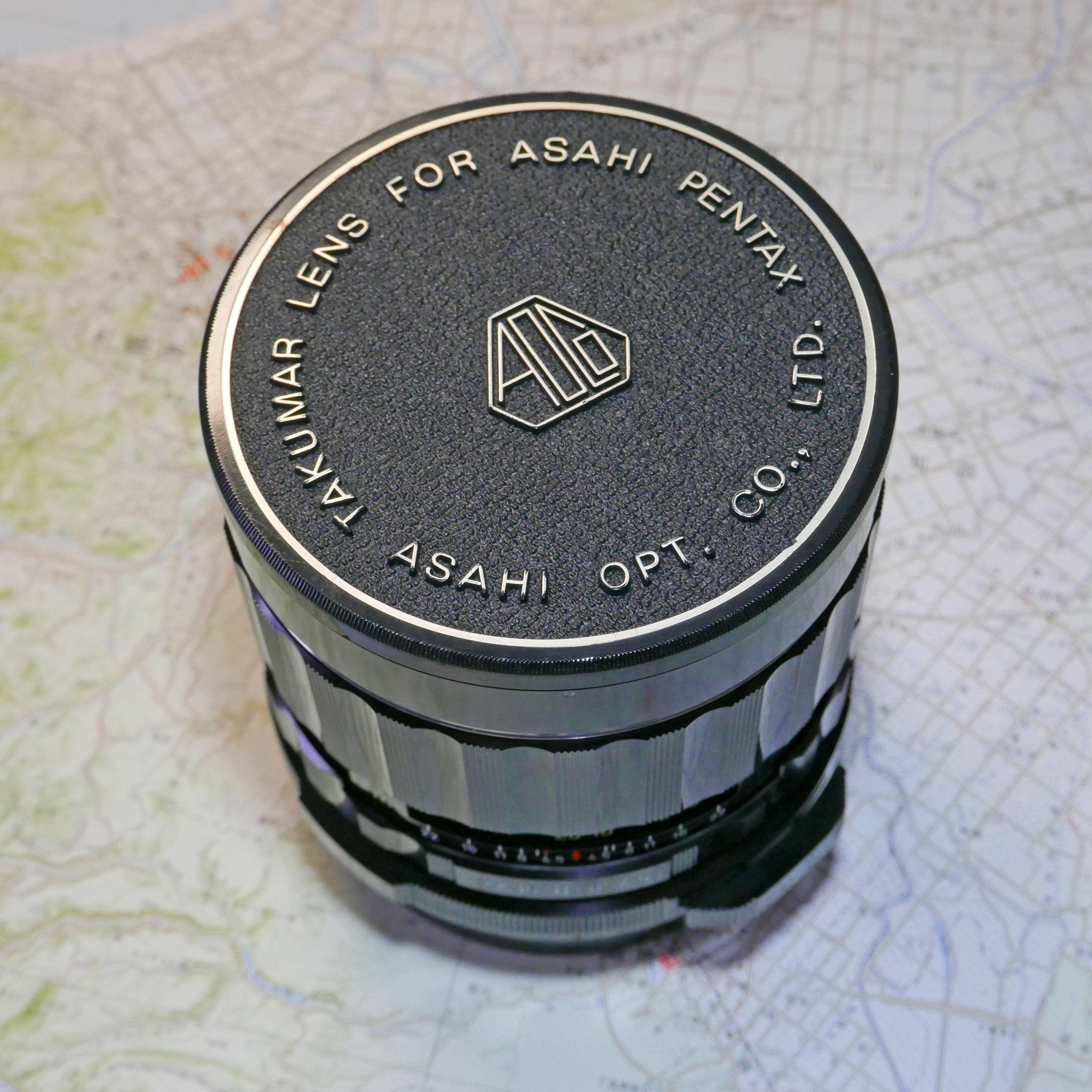 PENTAX（ペンタックス）67に古い【SMC 75mm F4.5】広角レンズで夜の街