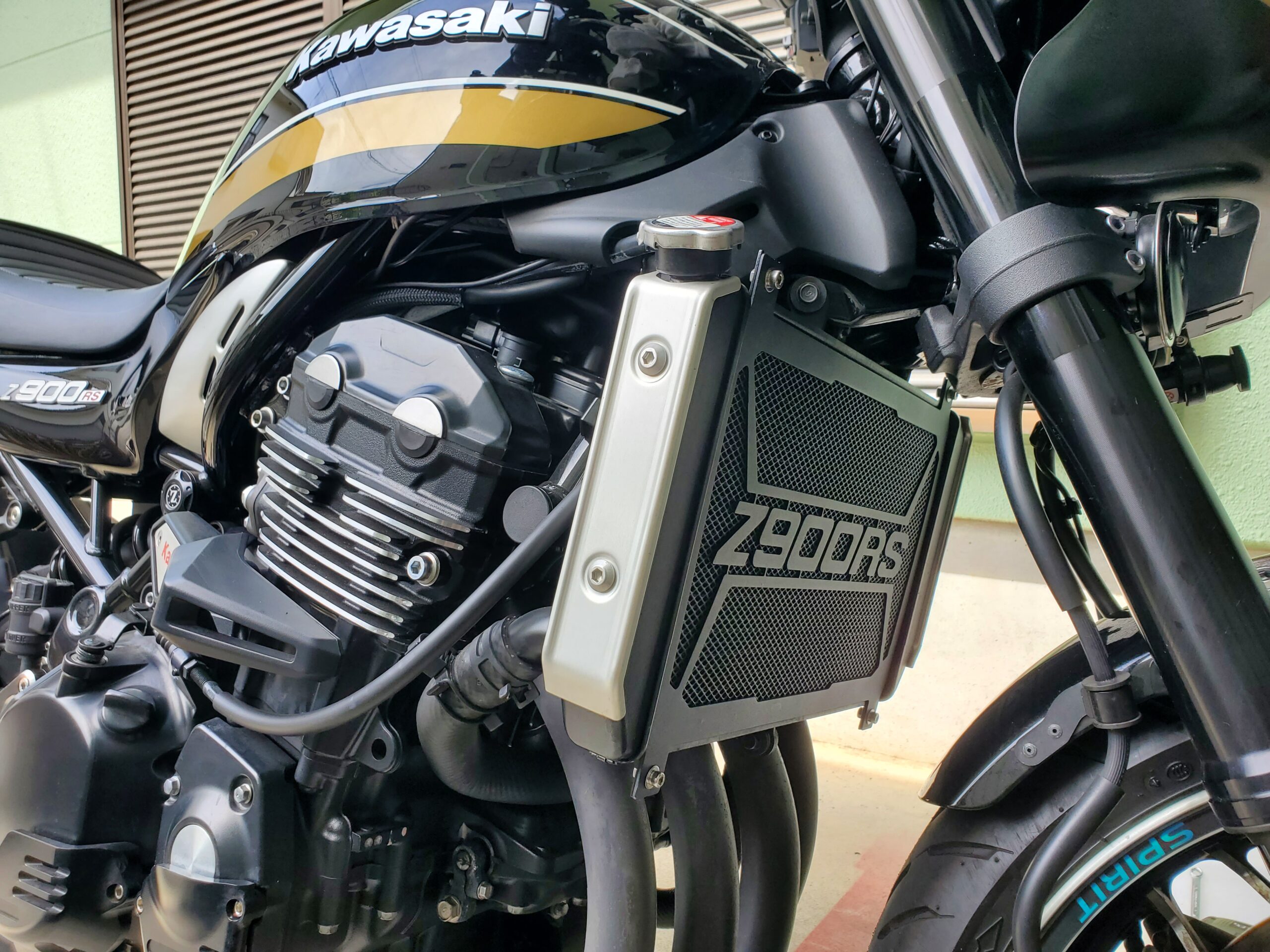 Z900RSラジエターガード装着 ▻ kennyのZ900RSカスタム＆釣り情報