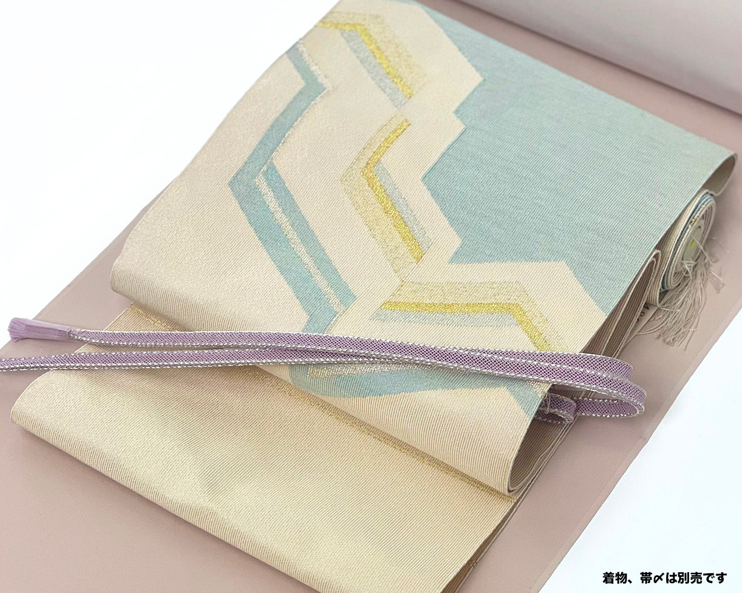 八寸名古屋帯 綴織 幾何学文 – 着物道楽みなとや