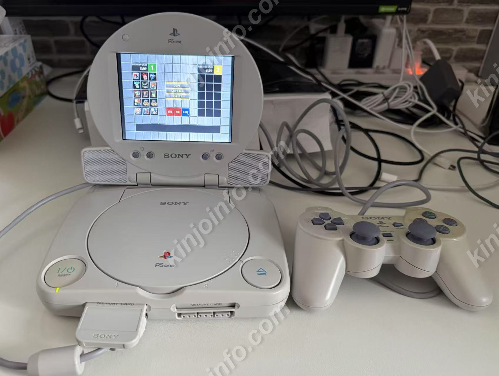 PSone本体+液晶モニターCOMBOの一式セット【中古・PSOne日本版