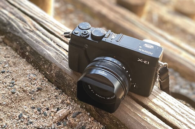 発売から10年を超えても普通に使えているFUJIFILM X-E1。｜記憶カメラ