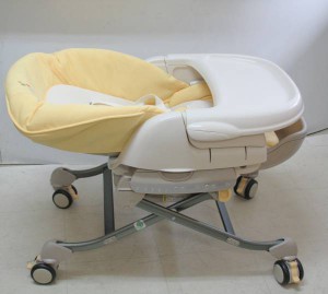 □ロワイヤルオートスウィング LY【コンビ combi】 発売日2008年頃