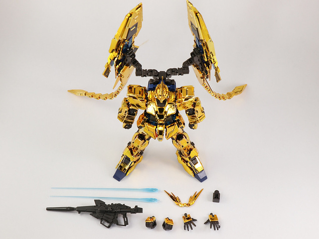 RG ユニコーンガンダム3号機 フェネクス（ナラティブVer.） 素組み