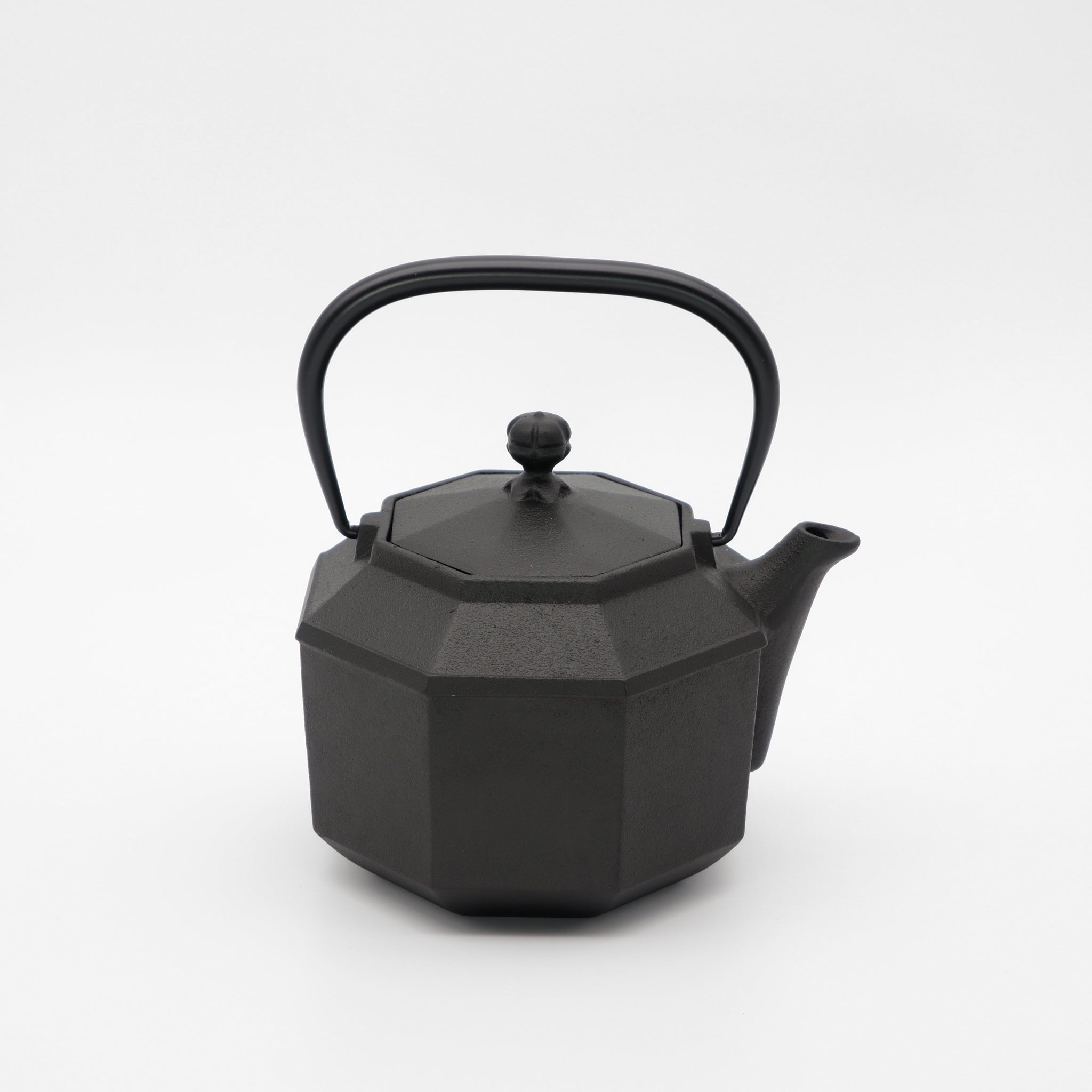 味1462 鉄瓶 八角 0.9L H-174 – 日本橋 木屋