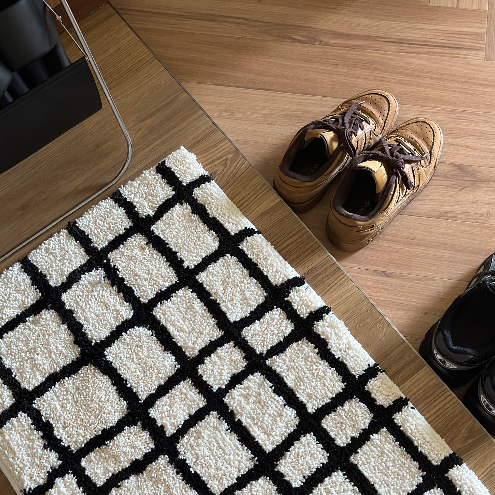 ラグ｜モノクロニュアンスチェックラグ - territory