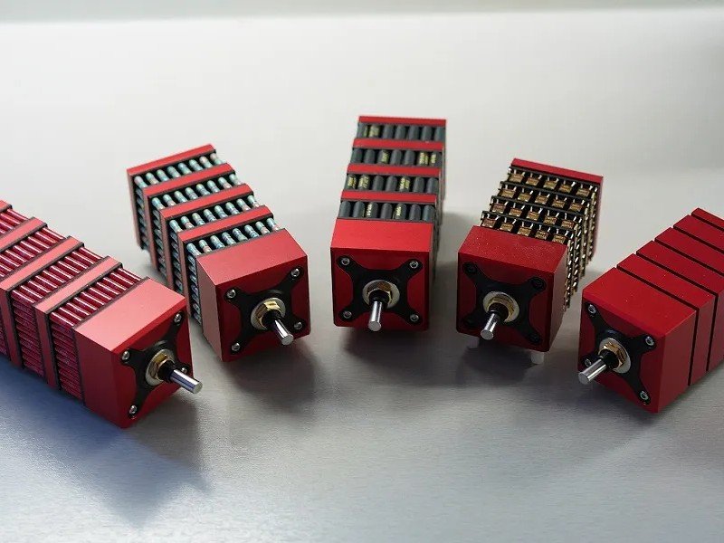 2. ATTENUATOR – 64 steps LADDER type with remote (relay based