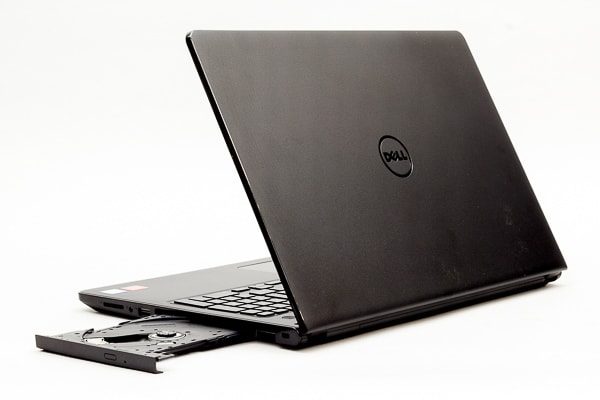 New Inspiron 15 3000 （3576） レビュー：8万円台でも中身は