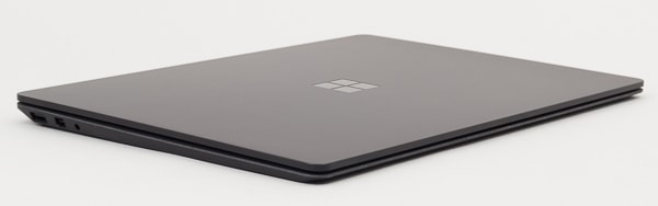 Surface Laptop 2 ブラックモデル 詳細レビュー：初代Surface Laptopと