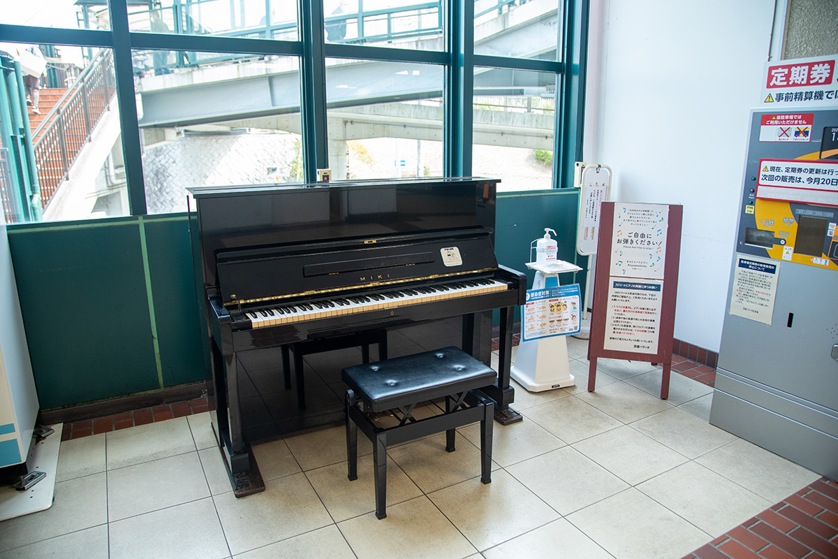 名谷 須磨パティオ3番館 2階 - 神戸ストリートピアノ