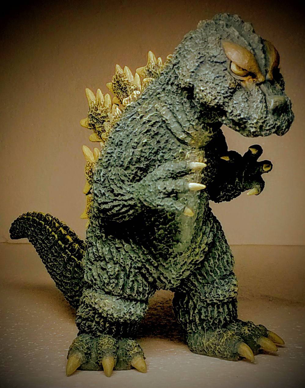 KOC TOKYO – 造形師・茨木彰氏による怪獣の世界