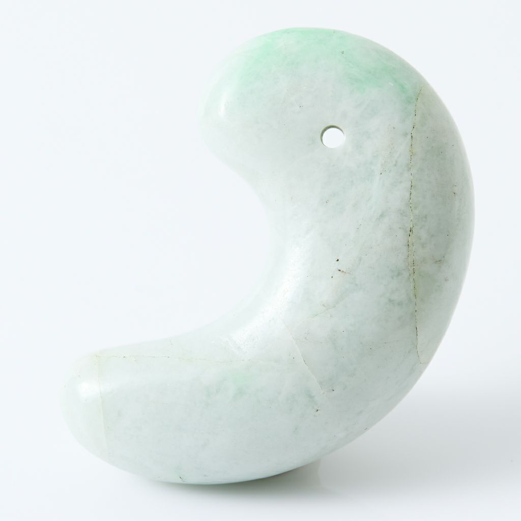 勾玉／淡緑色ヒスイ | 糸魚川翡翠工房こたき