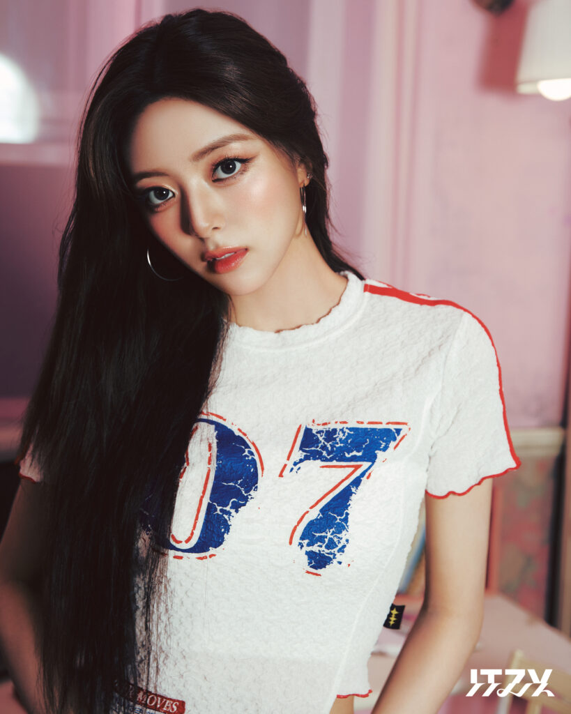 Yuna (ITZY) Profile and Facts (Updated!) - Kpop Profiles