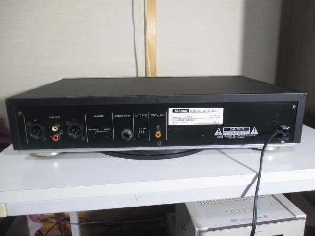 ステレオ工房 ポニー：TASCAM_CD-401MKII_002