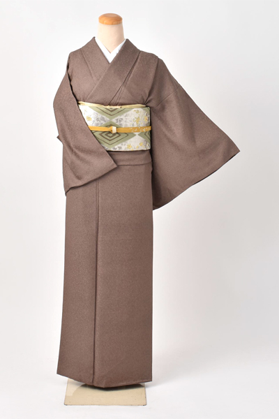 色無地（濃い茶に鮫小紋）[一つ紋]｜着物レンタルあき (来店着付け無料