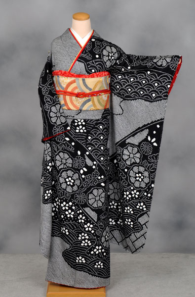 振袖(黒地・総絞り)｜着物レンタルあき (来店着付け無料・全国配送無料)