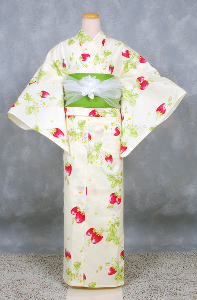 ゆかた(クリーム・いちご)｜着物レンタルあき (来店着付け無料・全国