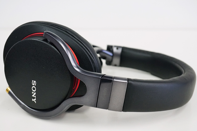 オールブラックな数量限定モデルのステレオヘッドホン「MDR-1A Limited