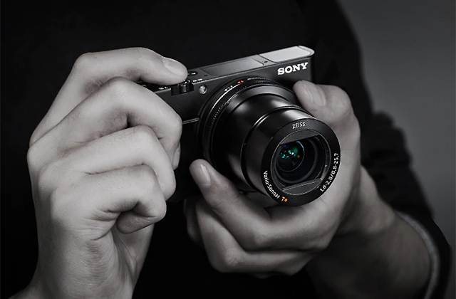 RX100Ⅵをはじめとして、RX100シリーズに使えるソニー純正のおすすめ