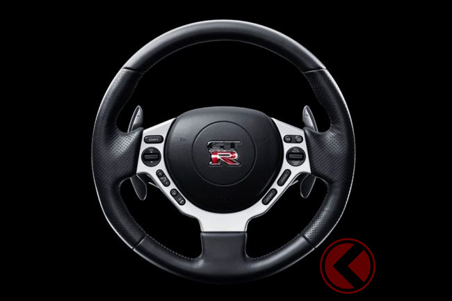 MT感覚で操れるパドルシフト なぜハンドルと一緒に回るタイプと回ら