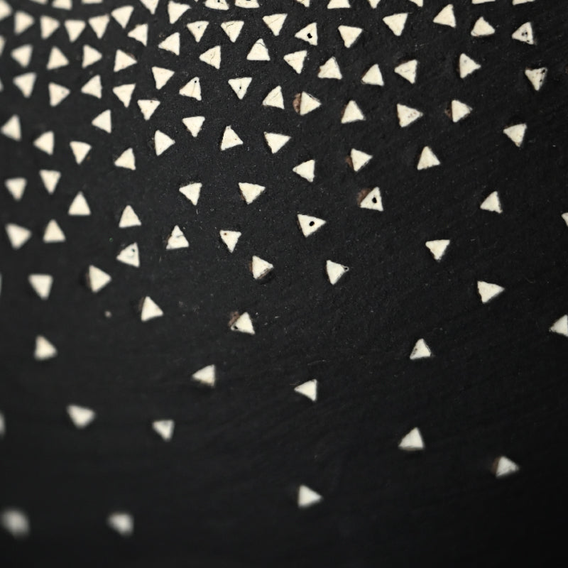 Black Vase ー北村純子 「花入」 / 北村純子 – Kura Monzen Gallery